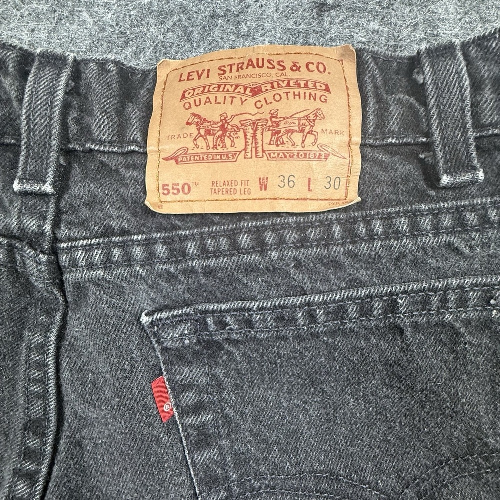 Vintage 1994 Levis 550 Jeans Mens 38x30 Black Relaxed Tapered USA Denim - Picture 13 of 13